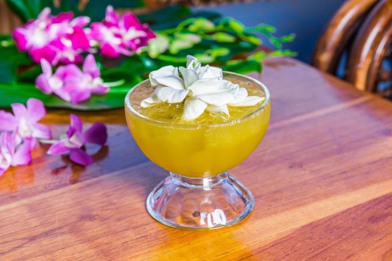 Millennium Plaza Downtown Suites Dubai Exterior foto A glass of pandan juice